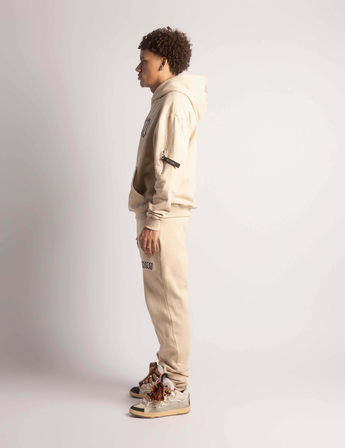 Vizionary Tracksuit Beige - Vizion